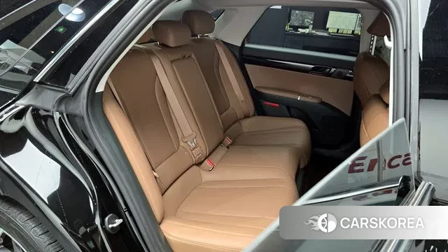 Hyundai Grandeur Hybrid (GN7) 2023 Черный из Кореи, фото 3