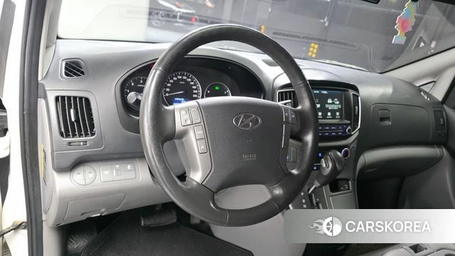 Hyundai The New Grand Starex 2021 Белый из Кореи, фото 3