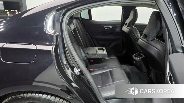 Volvo S60 3rd generation 2020 Черный из Кореи, фото 3