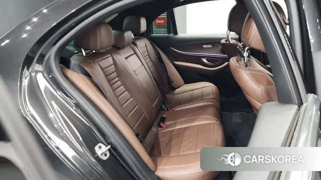 Mercedes-Benz E-Class W213 2021 Серый из Кореи, фото 3