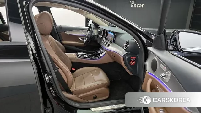 Mercedes-Benz E-Class W213 2019 Черный из Кореи, фото 3