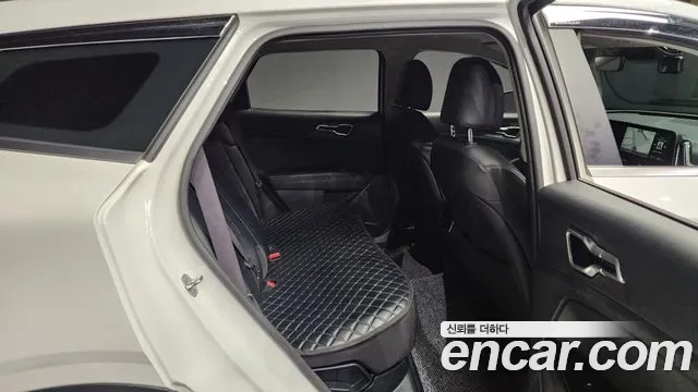 Kia Sportage 5th Generation 2023 Белый из Кореи, фото 3