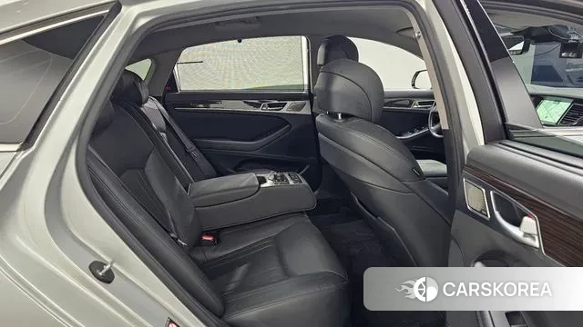 Genesis G80 2018 Серебристо-серый из Кореи, фото 3