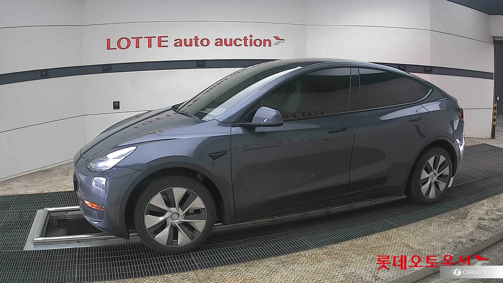 Tesla Model Y Long Range 2022 Midnight Silver Metallic из Кореи, фото 3