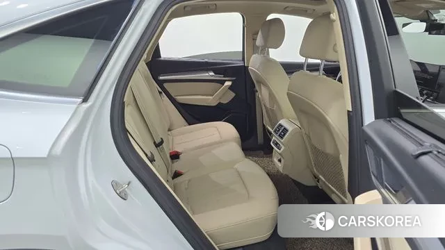 Audi Q5 (FY) 2022 Белый из Кореи, фото 3