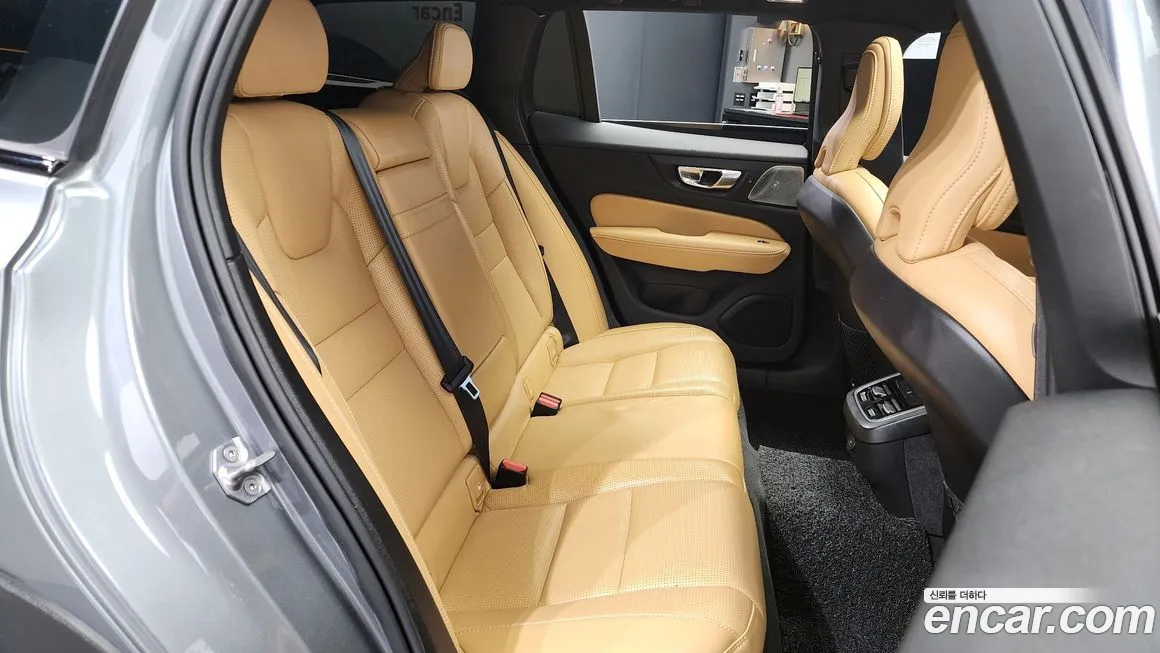 Volvo V60 Cross-Country 2nd Generation 2020 Серый из Кореи, фото 3