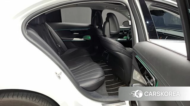 Mercedes-Benz E-Class W214 2024 Белый из Кореи, фото 3