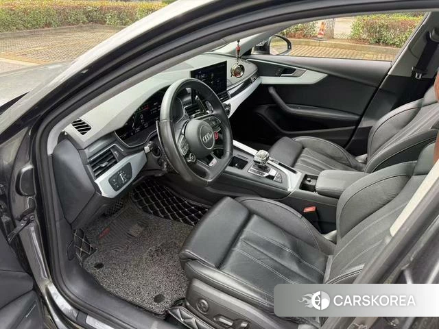 Audi A4L 2022 Темно-серый из Китая, фото 3