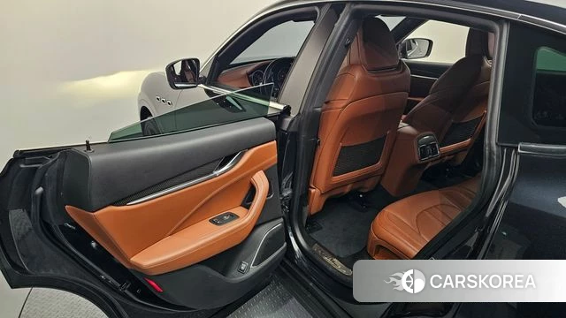 Maserati Levante 2018 Черный из Кореи, фото 3