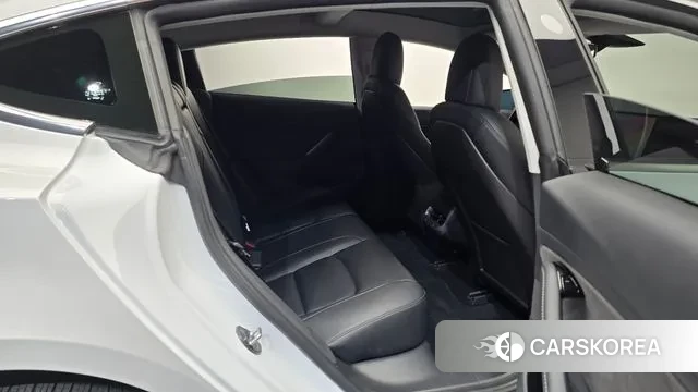 Tesla Model 3 2020 Белый из Кореи, фото 3