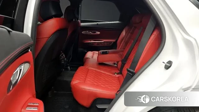 Genesis GV70 2023 Белый из Кореи, фото 3