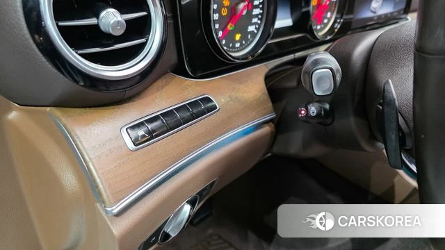 Mercedes-Benz E-Class W213 2019 Белый из Кореи, фото 3