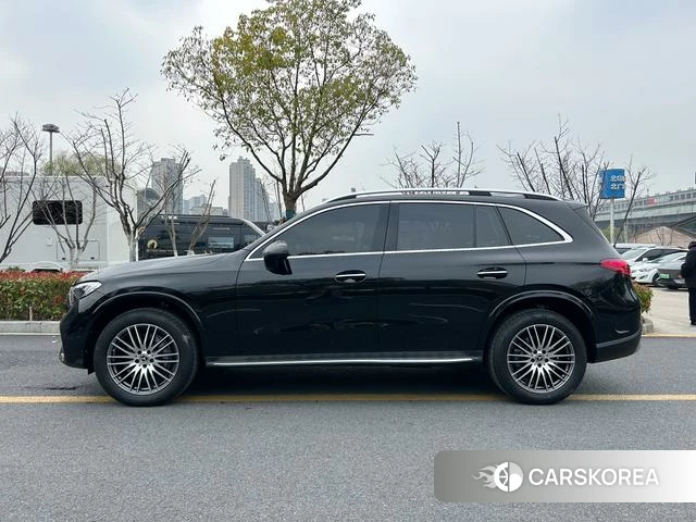 Mercedes-Benz GLC 2024 Черный из Китая, фото 3