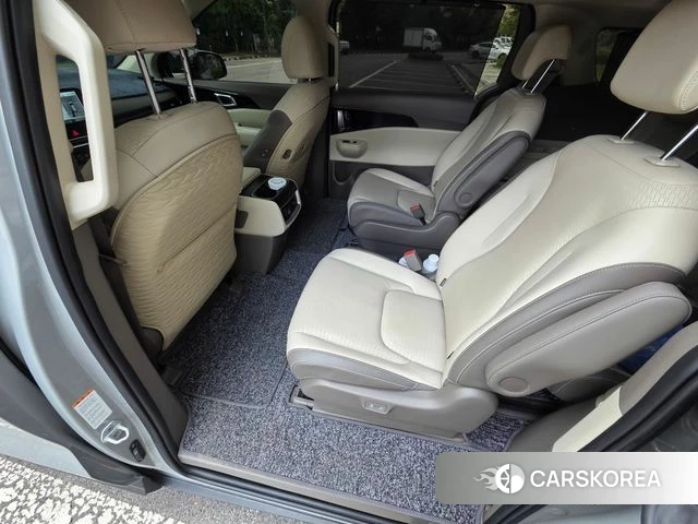 Kia The New Carnival 4th Generation 2025 Серый из Кореи, фото 3