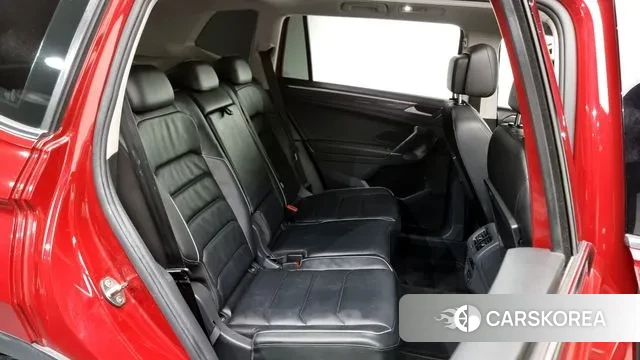 Volkswagen Tiguan Allspace 2018 Красный из Кореи, фото 3