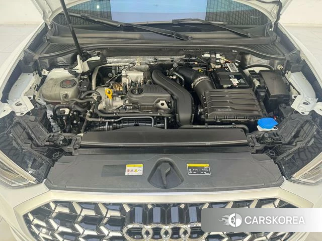 Audi Q3 2024 Белый из Китая, фото 3