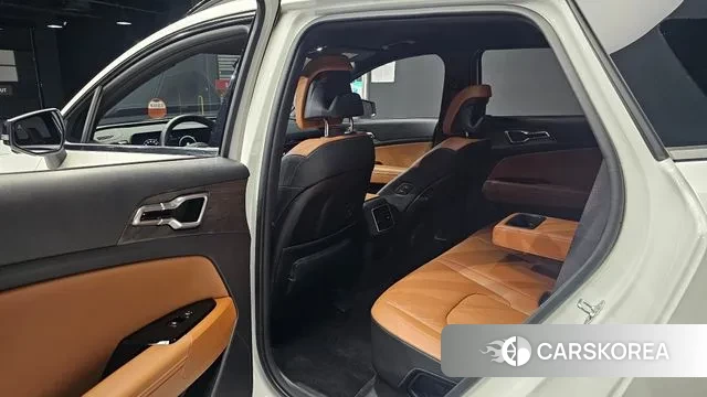 Kia Sportage 5th Generation Hybrid 2023 Белый из Кореи, фото 3