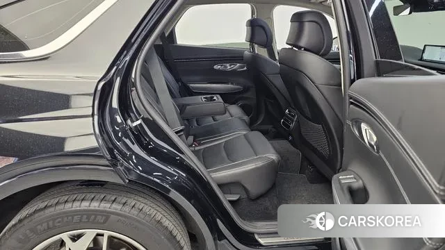 Genesis GV70 2022 Черный из Кореи, фото 3