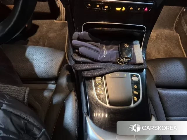 Mercedes-Benz GLC-Class X253 2021 Белый из Кореи, фото 3