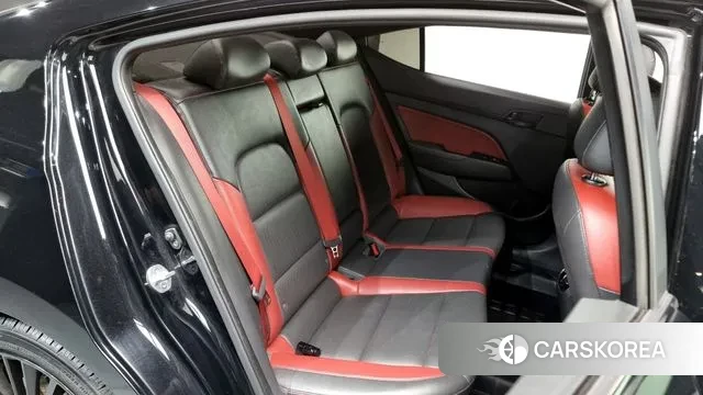 Hyundai Avante AD 2018 Черный из Кореи, фото 3