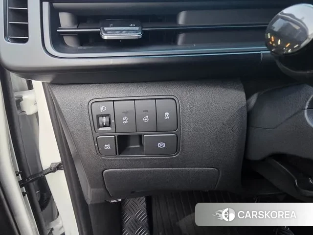 Hyundai Staria 2025 Белый из Кореи, фото 3