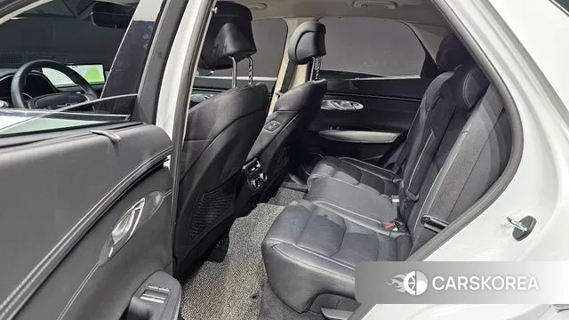 Genesis GV70 2023 Белый из Кореи, фото 3