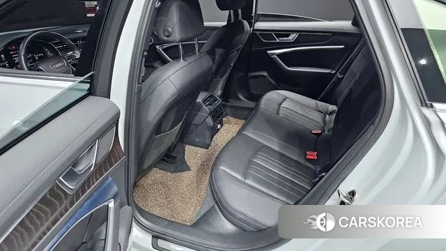 Audi A6 (C8) 2019 Белый из Кореи, фото 3