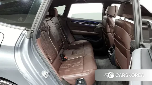 BMW 6 Series GT (G32) 2023 Серебряный из Кореи, фото 3