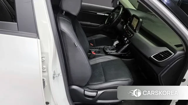 Kia Seltos 2021 Белый из Кореи, фото 3