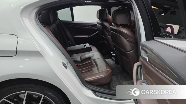 BMW 5 Series (G30) 2020 Белый из Кореи, фото 3