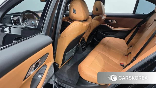 BMW 3 Series (G20) 2023 Черный из Кореи, фото 3