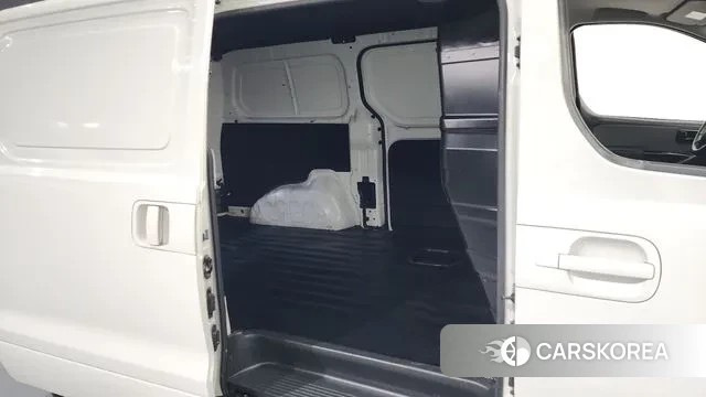 Hyundai The New Grand Starex 2018 Белый из Кореи, фото 3