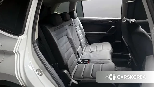 Volkswagen Tiguan Allspace 2020 Белый из Кореи, фото 3