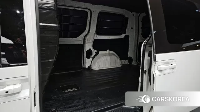 Hyundai Staria 2021 Белый из Кореи, фото 3