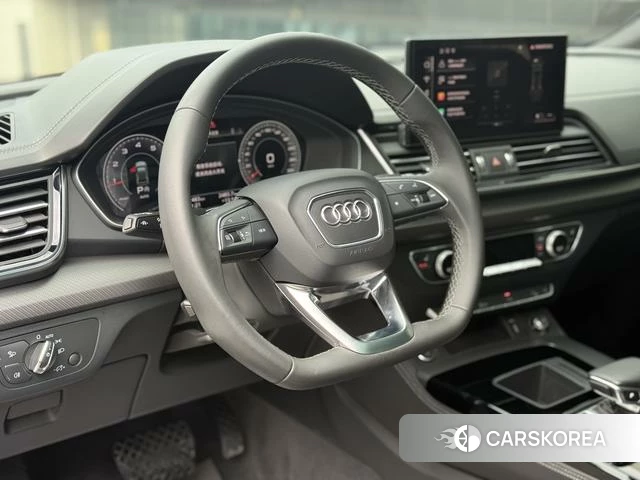 Audi Q5L 2023 Черный из Китая, фото 3