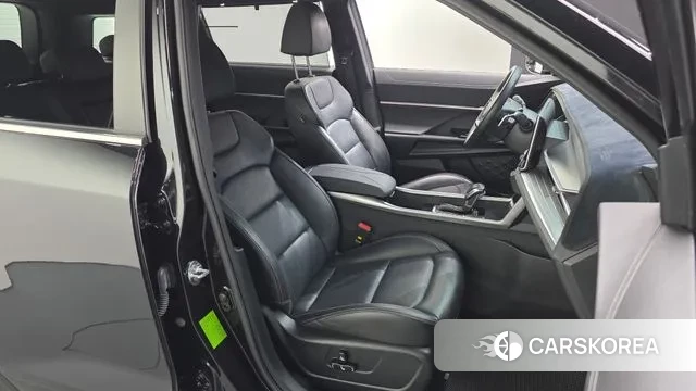 Ssangyong Torres 2023 Черный из Кореи, фото 3