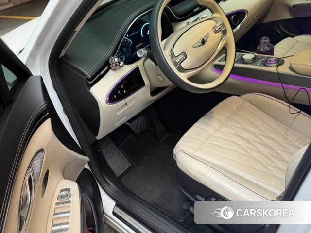 Genesis GV70 2023 Белый из Кореи, фото 3