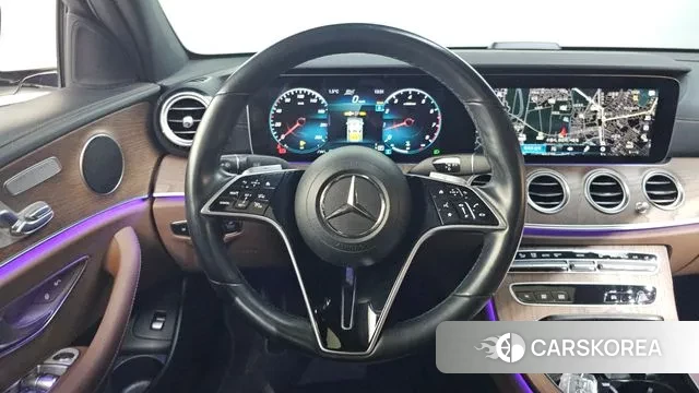 Mercedes-Benz E-Class W213 2022 Белый из Кореи, фото 3