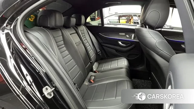 Mercedes-Benz E-Class W213 2021 Черный из Кореи, фото 3