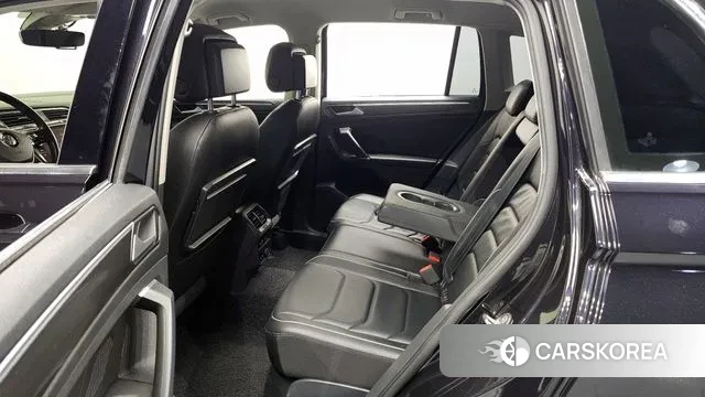 Volkswagen Tiguan second Generation 2018 Черный из Кореи, фото 3