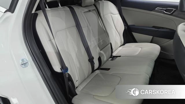 Kia Sportage 5th Generation 2022 Белый из Кореи, фото 3