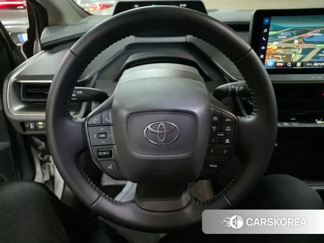 Toyota Prius 5th Generation 2024 Серебряный из Кореи, фото 3