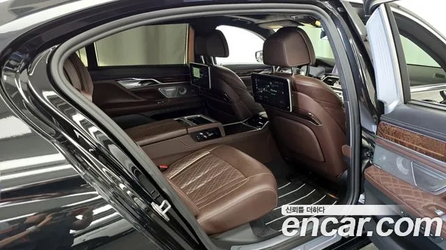 BMW 7 Series (G11) 2019 Черный из Кореи, фото 3