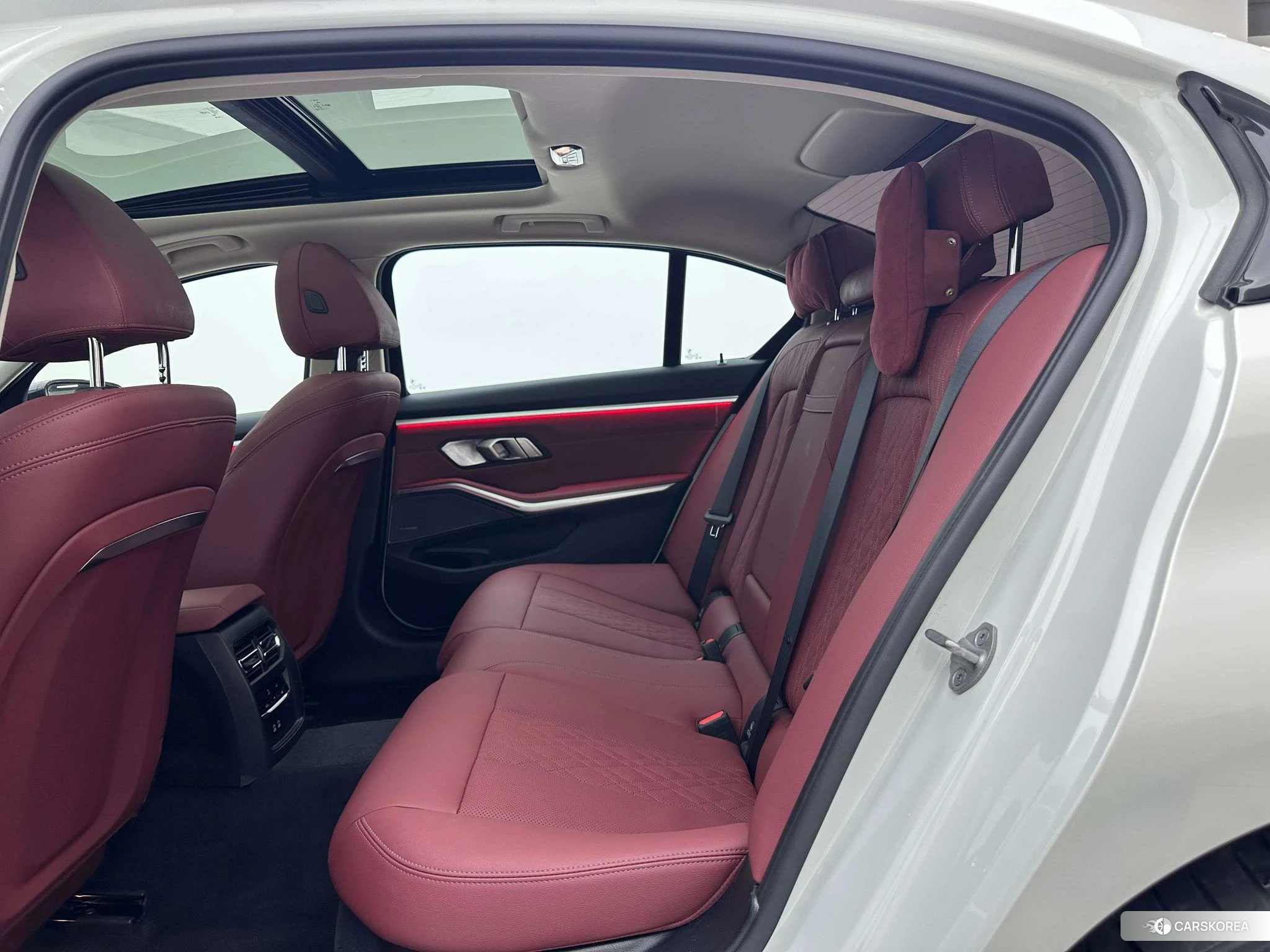 BMW 3 series 2024 Белый из Китая, фото 3