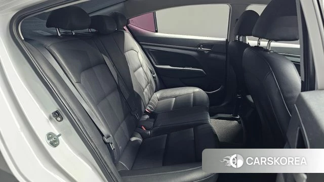 Hyundai Avante AD 2018 Белый из Кореи, фото 3