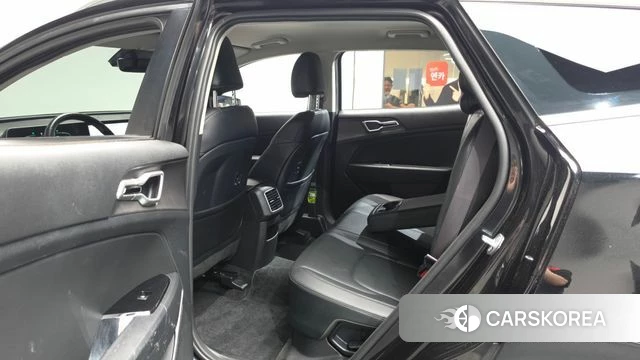 Kia Sportage 5th Generation Hybrid 2022 Черный из Кореи, фото 3