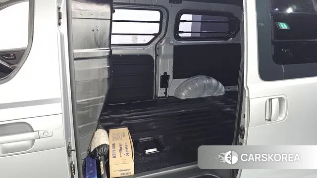 Hyundai The New Grand Starex 2019 Серебристо-серый из Кореи, фото 3