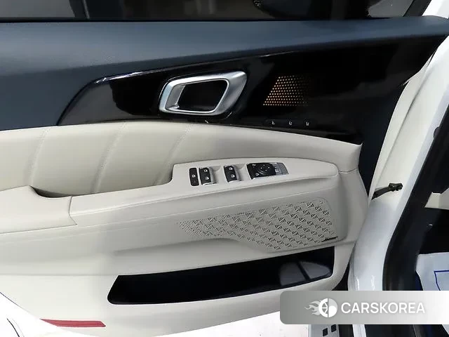 Kia The New Carnival 4th Generation 2025 Белый из Кореи, фото 3