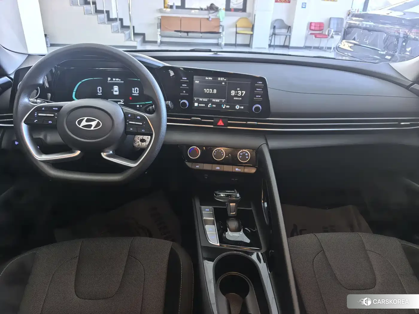 Hyundai Elantra 2025 Белый из Китая, фото 3