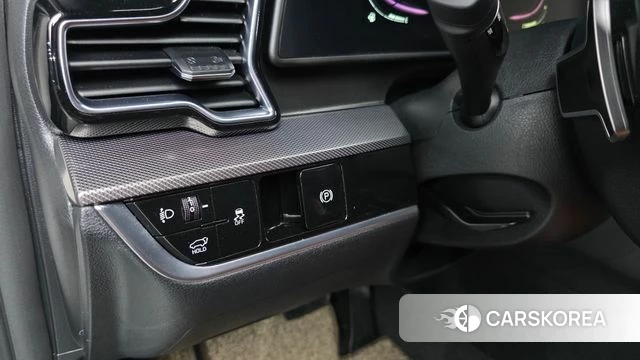 Kia Sportage 5th Generation 2023 Белый из Кореи, фото 3